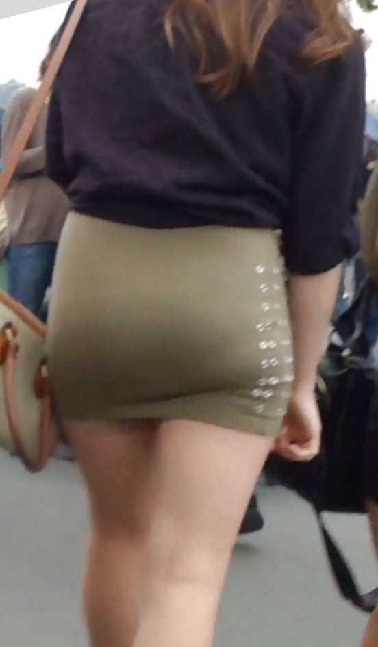 Shapely bums in skirts   More of #102514944
