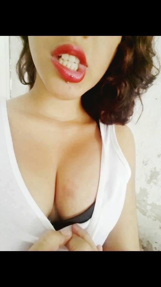 Puta tetona #98790835