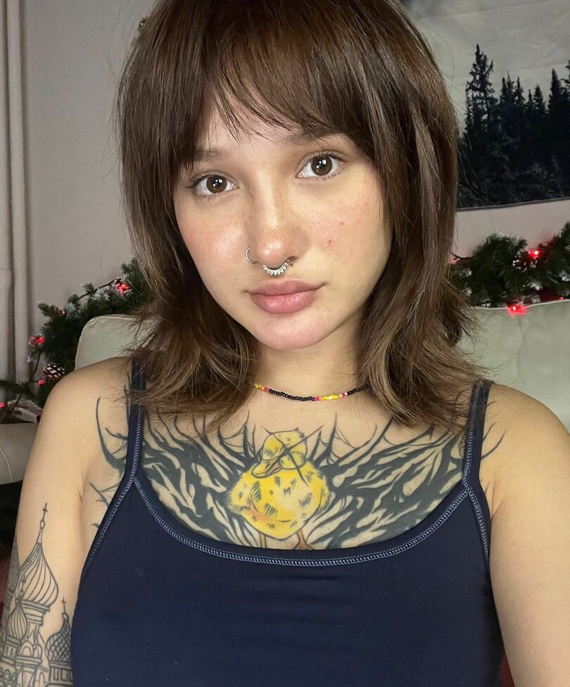 Littlewetgirl desnuda #108999397