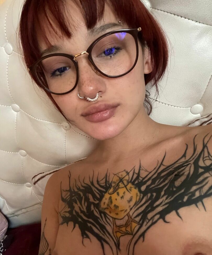 Littlewetgirl desnuda #108999450