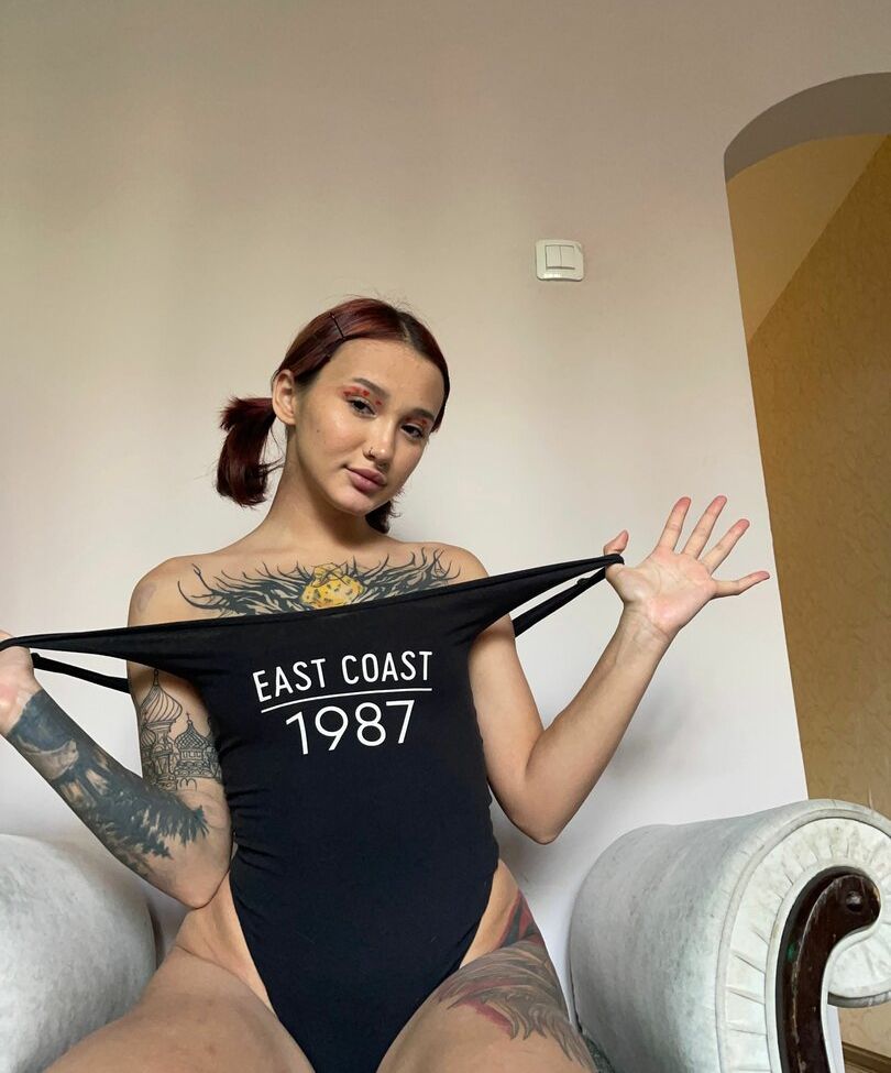 Littlewetgirl desnuda #108999534