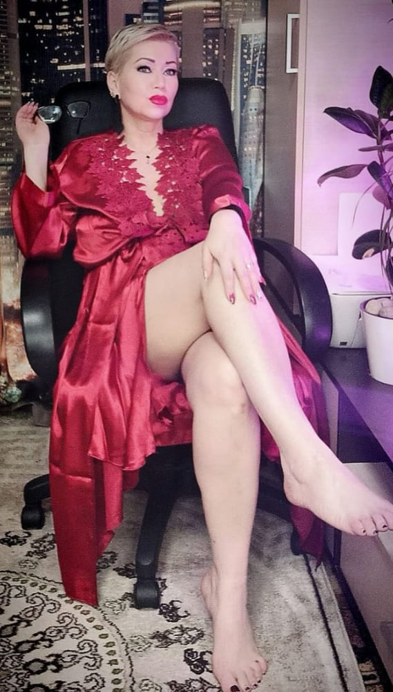 Russian MILF AimeeParadise is a glamorous bitch .!. #106594282