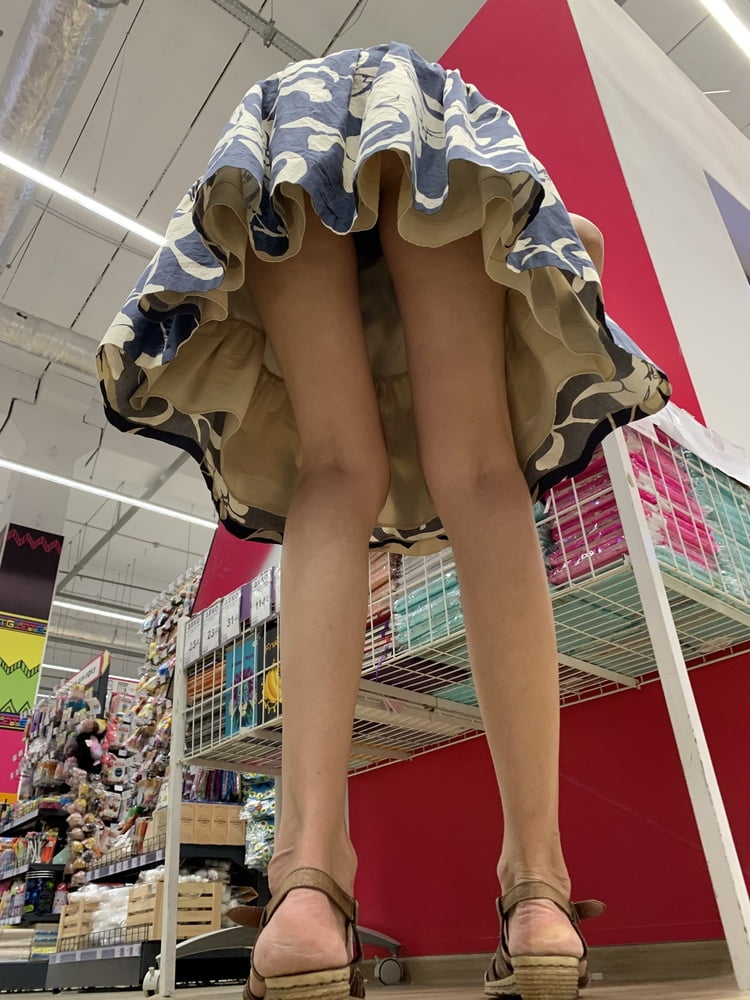 Lange skinny reifen. upskirt schwarzen Höschen
 #92502222