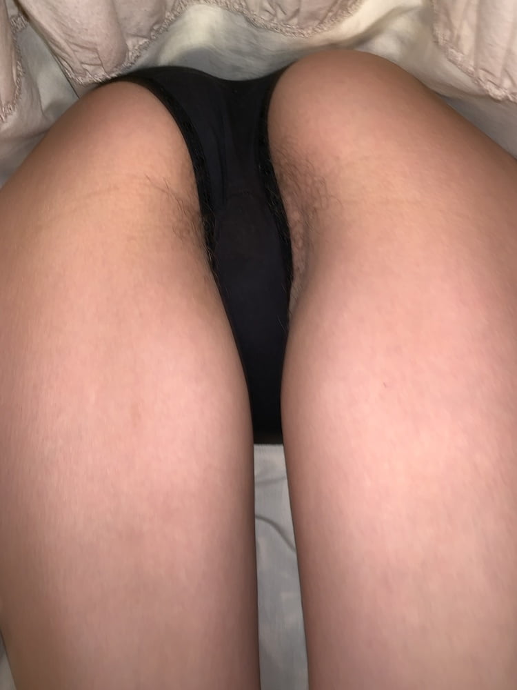 Lange skinny reifen. upskirt schwarzen Höschen
 #92502239