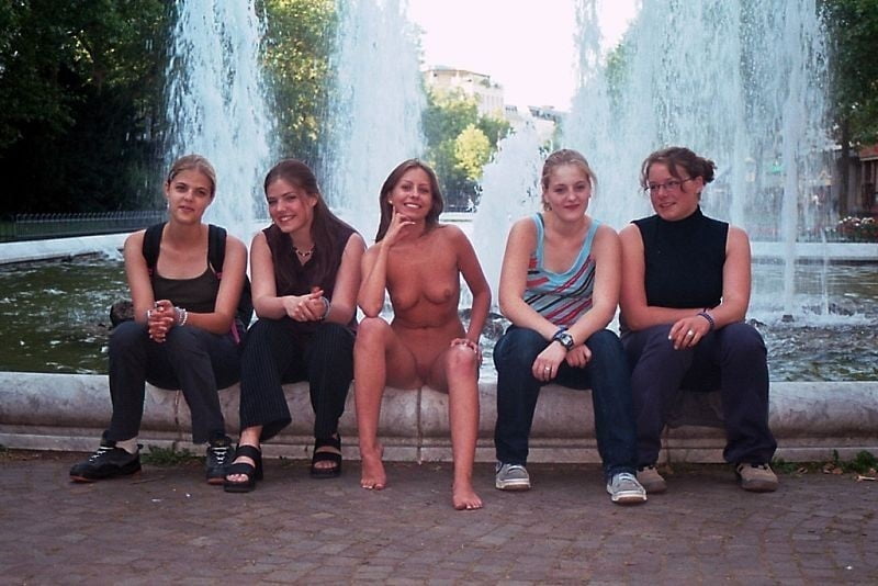 Frauen
 #94417871