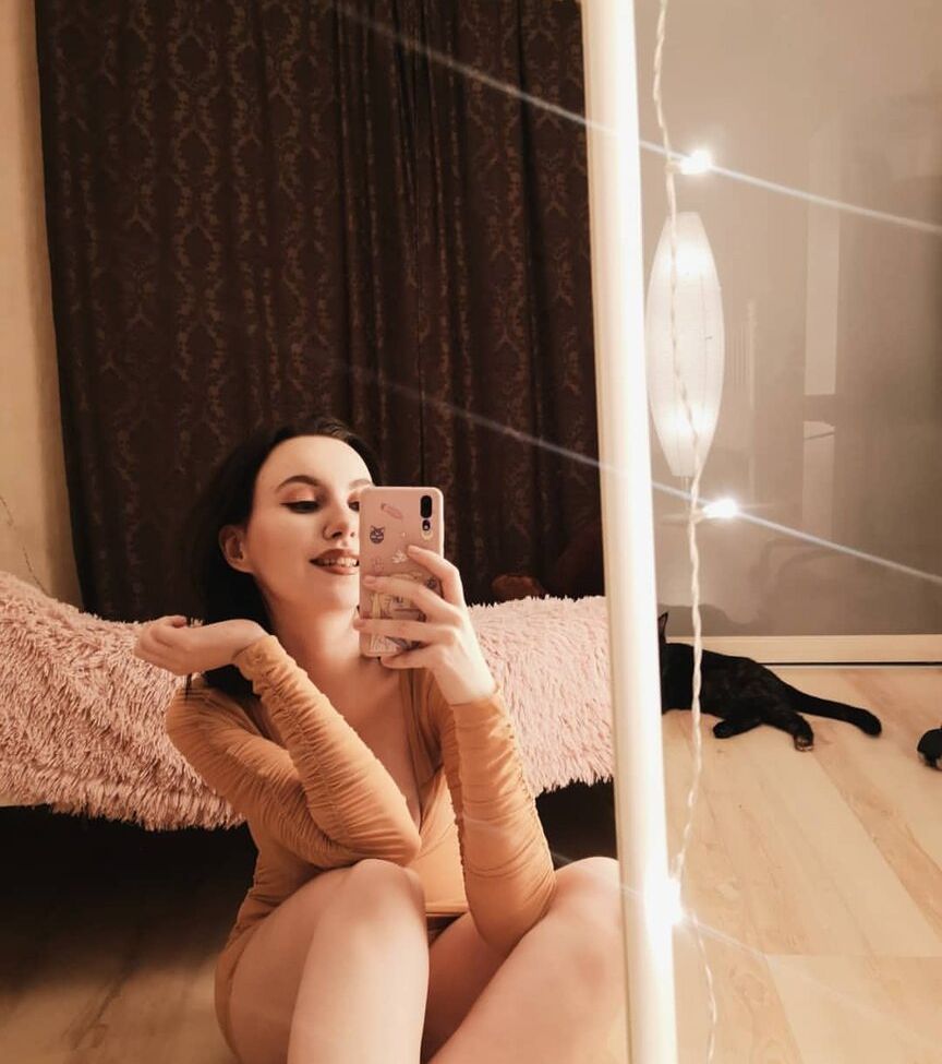 Sophia Volzhenskaia desnuda #109830514