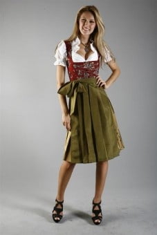 Dirndl clásico vestido alemán
 #94327084