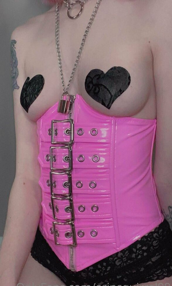 Arinsquirrel98 desnuda #108054977