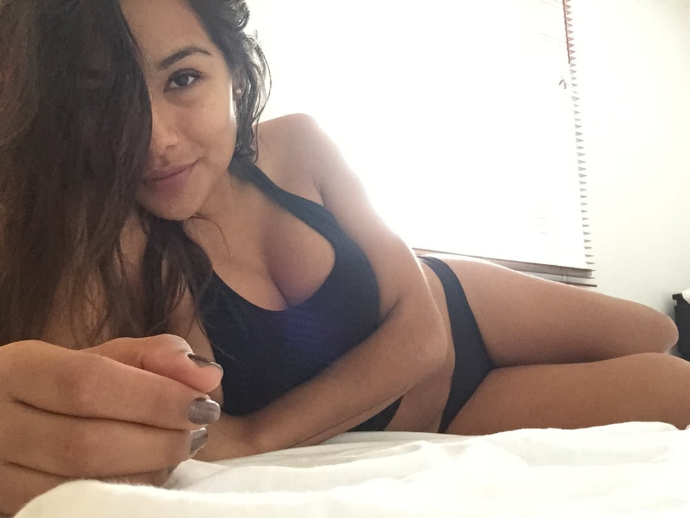 Viernes de esposas y gf's
 #89115046