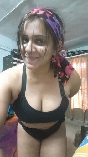 Femme indienne sexy
 #99917490