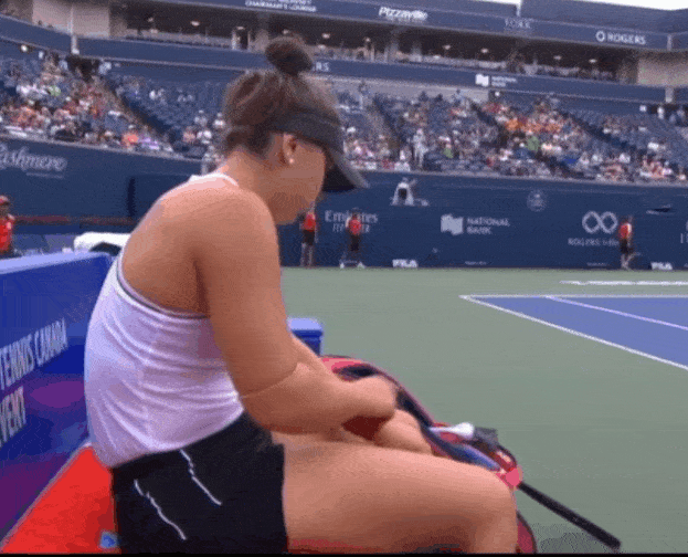 ¡Bianca andreescu sexy tennis bitch! (gif)
 #79924792
