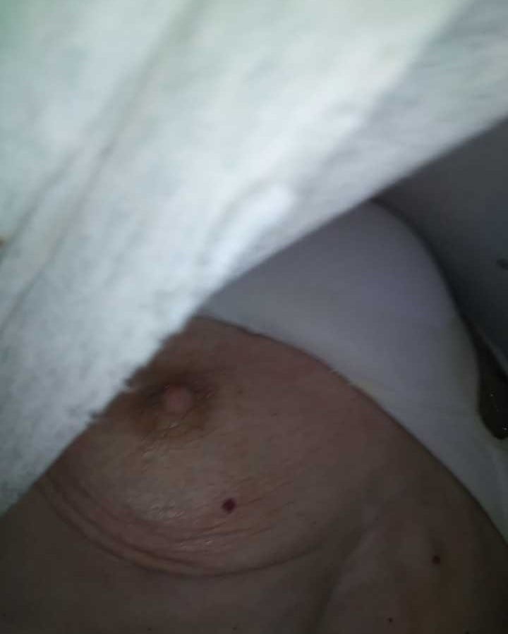 Hasta la camisa de las esposas
 #90586605