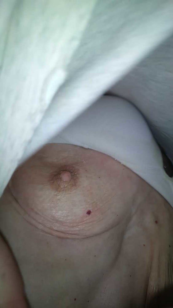 Hasta la camisa de las esposas
 #90586607