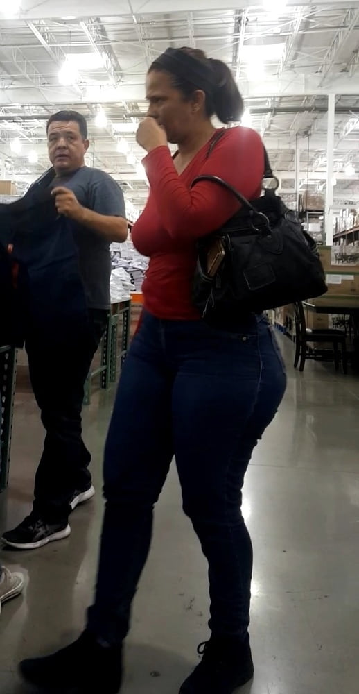 Esposa morenita con un megaculote de compas con su cornudo #95954898