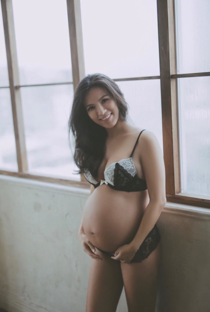 Asiatiques parfaitement enceintes
 #80123315