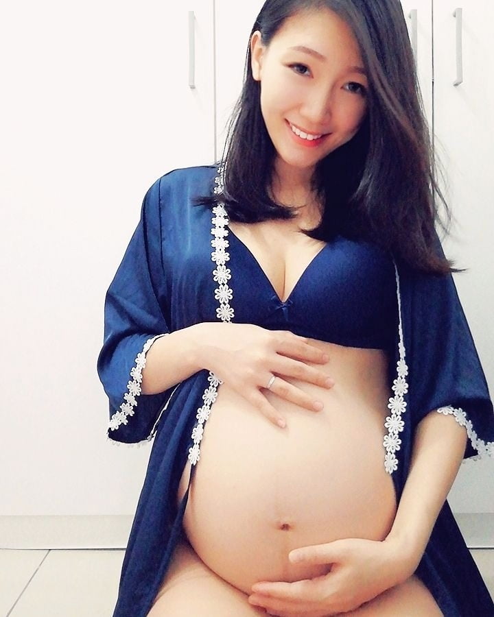 Asiatiques parfaitement enceintes
 #80123336