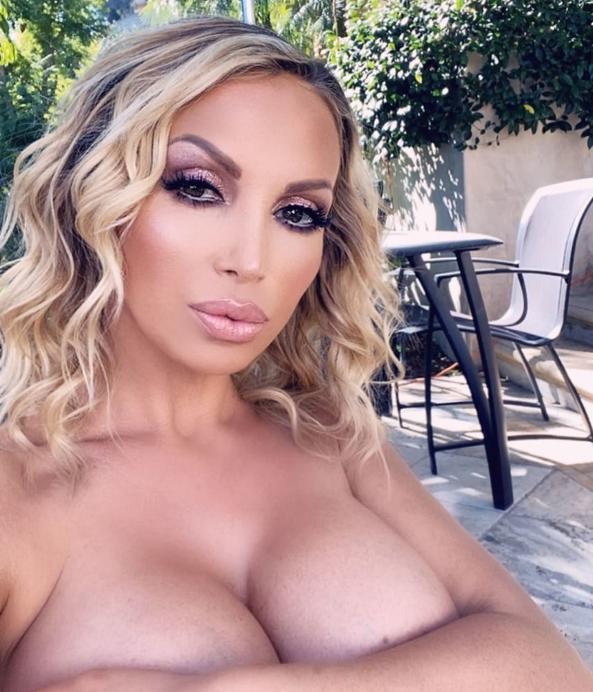 Nikki benz instagram
 #106065938