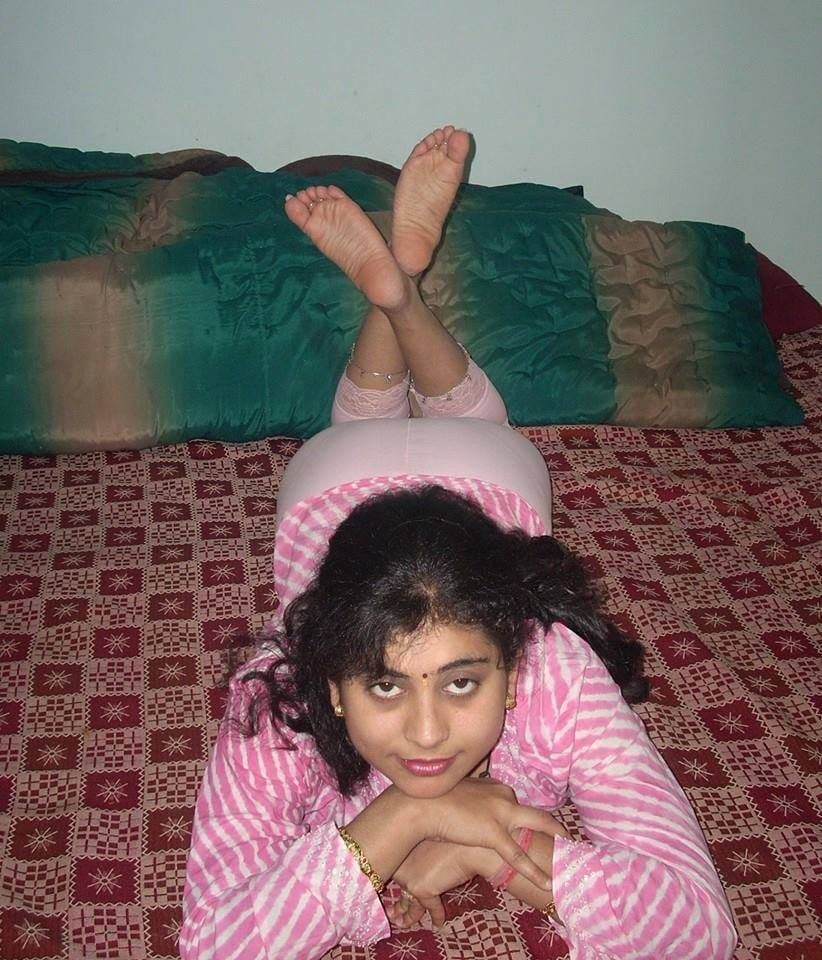 Sexy indische Füße
 #87722553