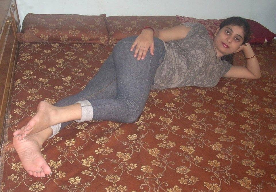 Sexy indische Füße
 #87722586