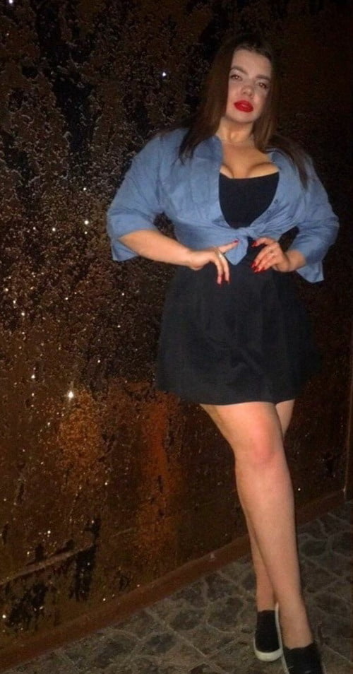 ミニで太もも丸出し 1521
 #91177473