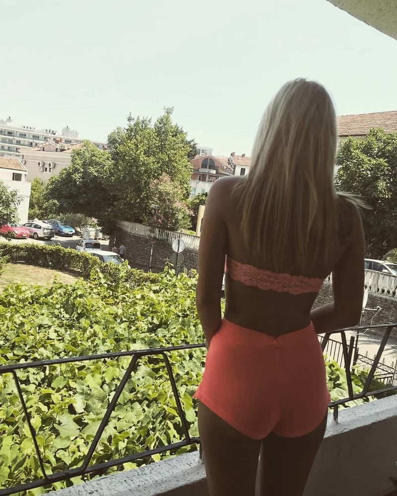Serbische Schlampe skinny blonde Mädchen veronika vojinovic
 #93591873