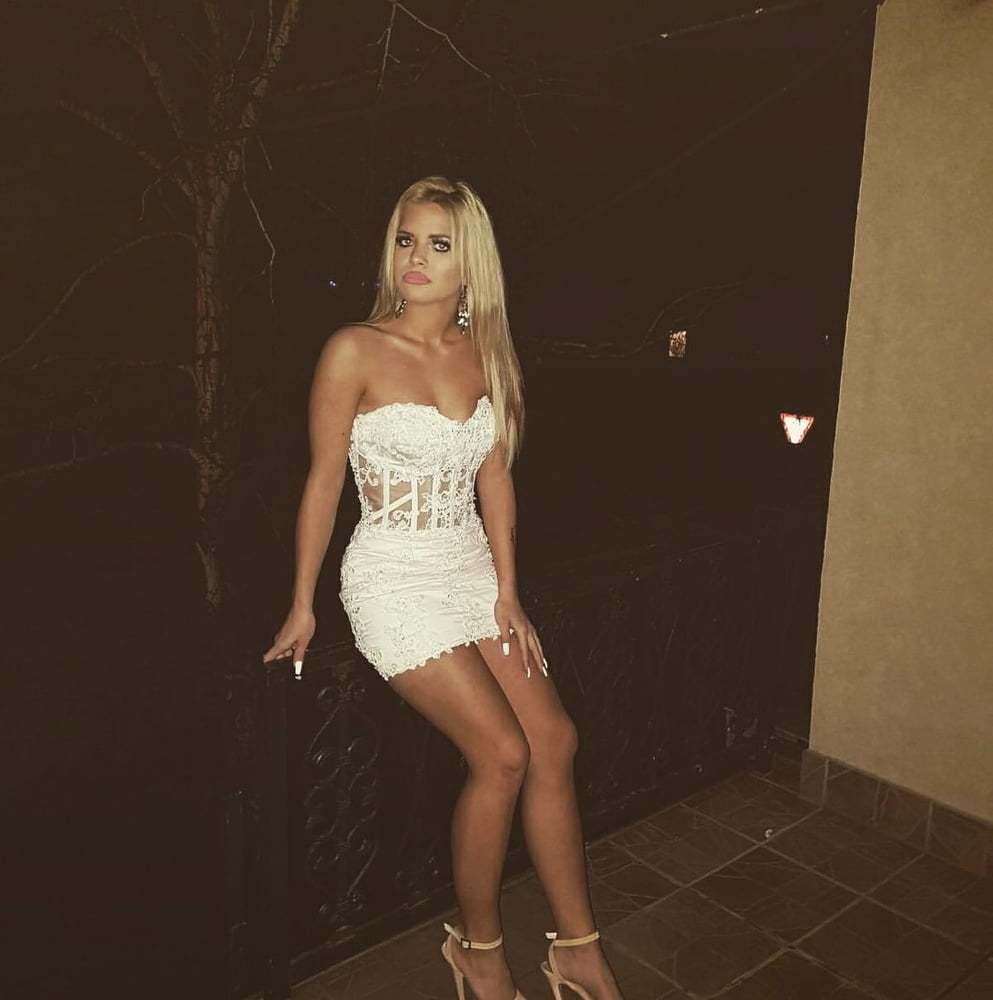 Serbische Schlampe skinny blonde Mädchen veronika vojinovic
 #93591881