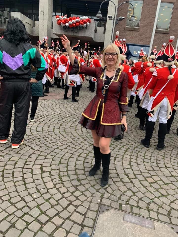 Vergwaltigungs Matratze in Stiefeln #97652338