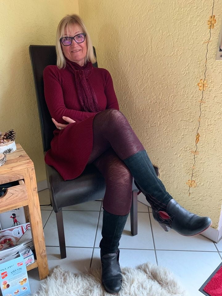 Vergwaltigungs Matratze in Stiefeln #97652544