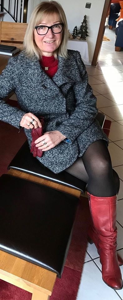 Vergwaltigungs Matratze in Stiefeln #97652568