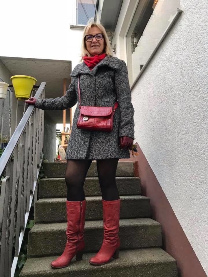 Vergwaltigungs Matratze in Stiefeln #97652571
