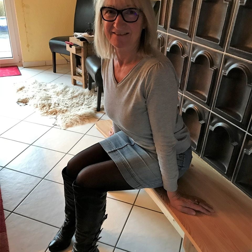 Vergwaltigungs Matratze in Stiefeln #97652665