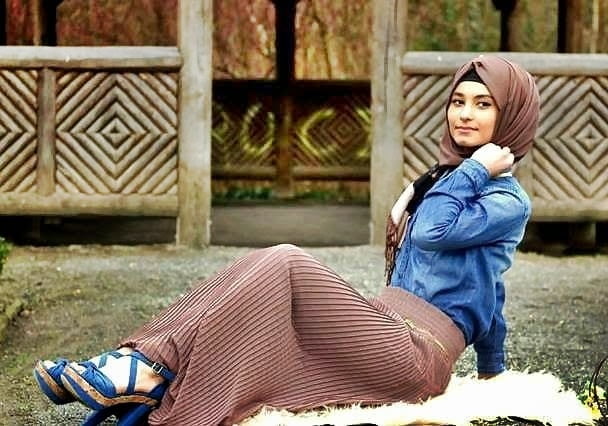 Turbanli Seksi Bacak coraplar turban hijab dolgun dul evli #102489430