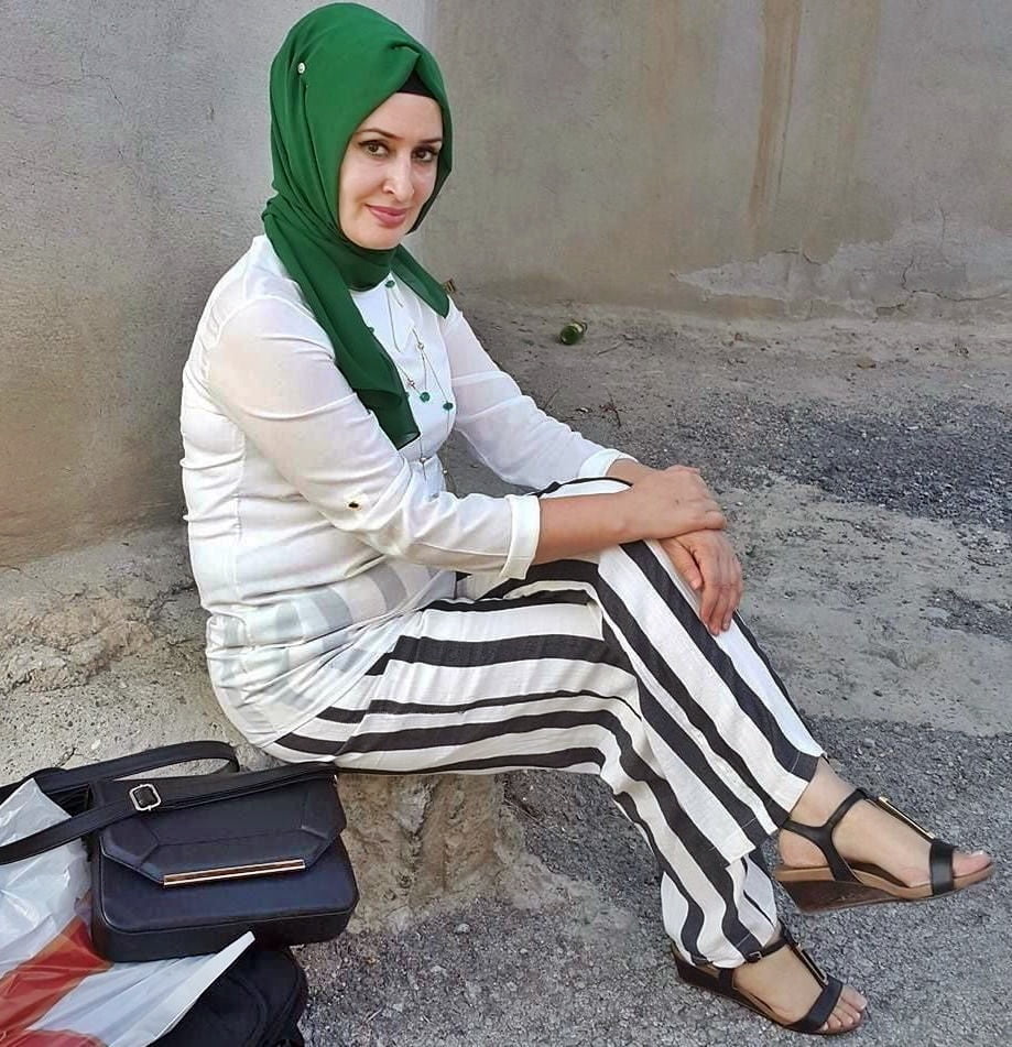 Turbanli Seksi Bacak coraplar turban hijab dolgun dul evli #102489439