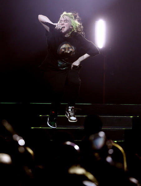 Billie eilish - alter ego show in inglewood (01-18-20)
 #106521240