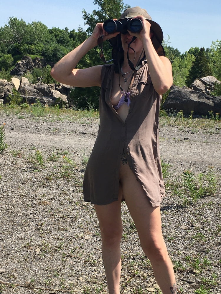 Sexislut nuestra para una caminata
 #90186771