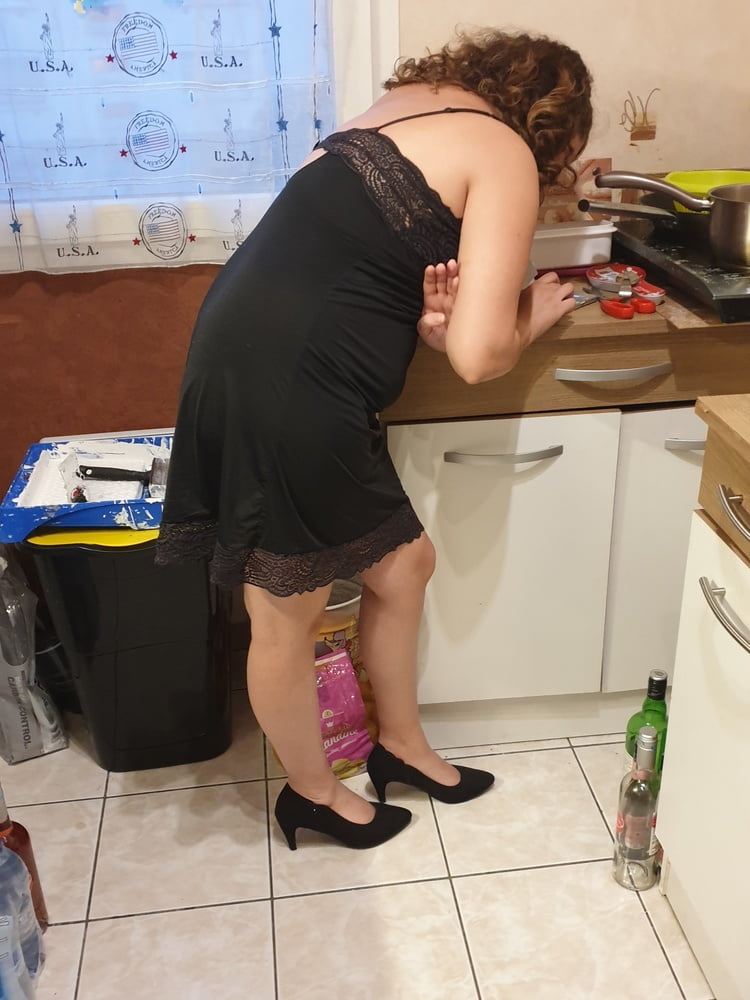 Ma pute de femme #96668402