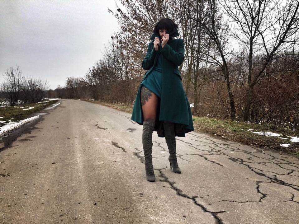 Sexy signora europea viktoria in collant collant di nylon gambe
 #100890978