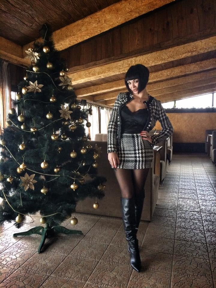 Femme européenne sexy viktoria en collant collant nylon jambes
 #100891011