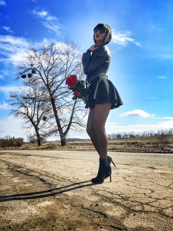Femme européenne sexy viktoria en collant collant nylon jambes
 #100891065