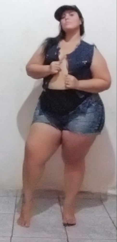 Grande sexy latina bbw a forma di pera hellen
 #80118897