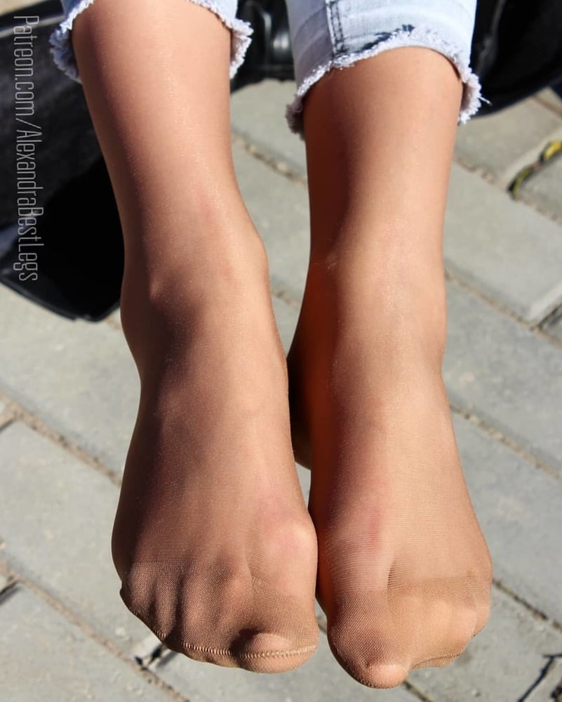 Sólo pies de nylon
 #97213449