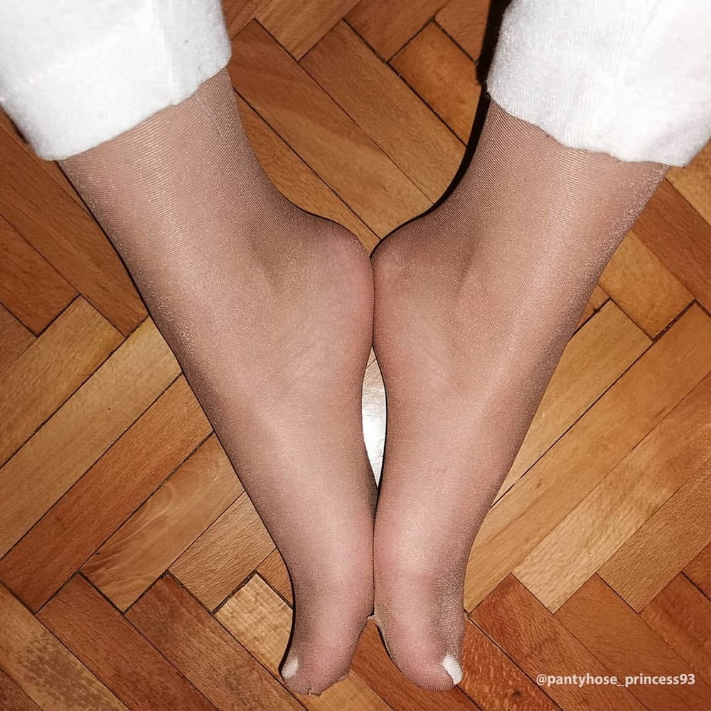 Just nylon feet #97214196