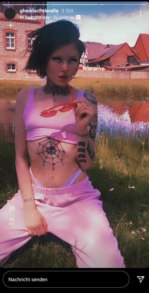 Gheddocinderrella desnuda #108150085