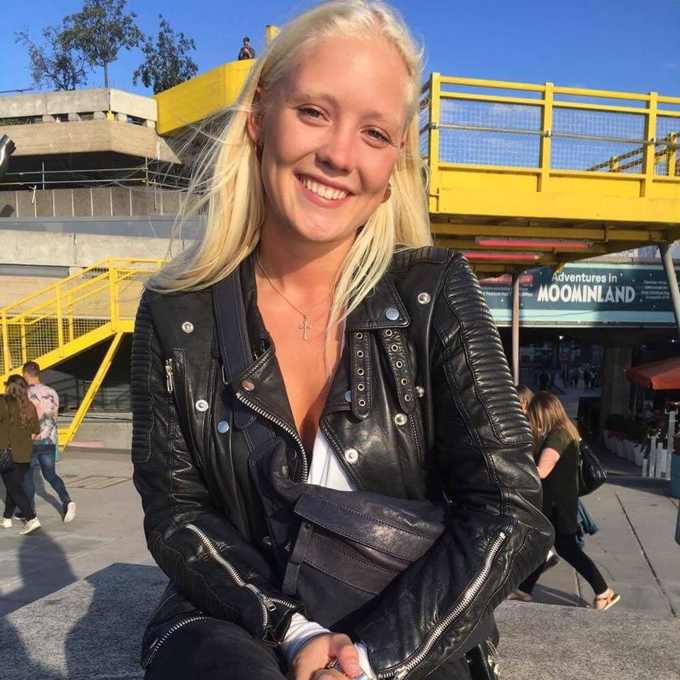 Tolle mädchen aus dänemark
 #100401030