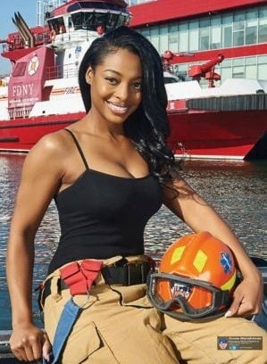 Sexy Feuerwehrmänner
 #99644545