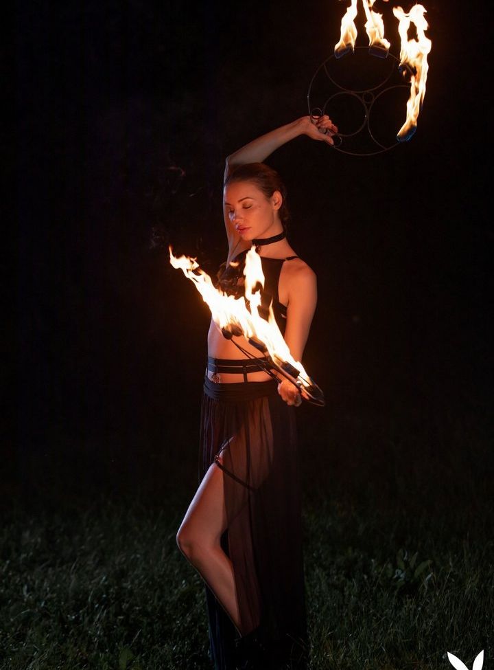 Elilith Noir desnuda #108275861