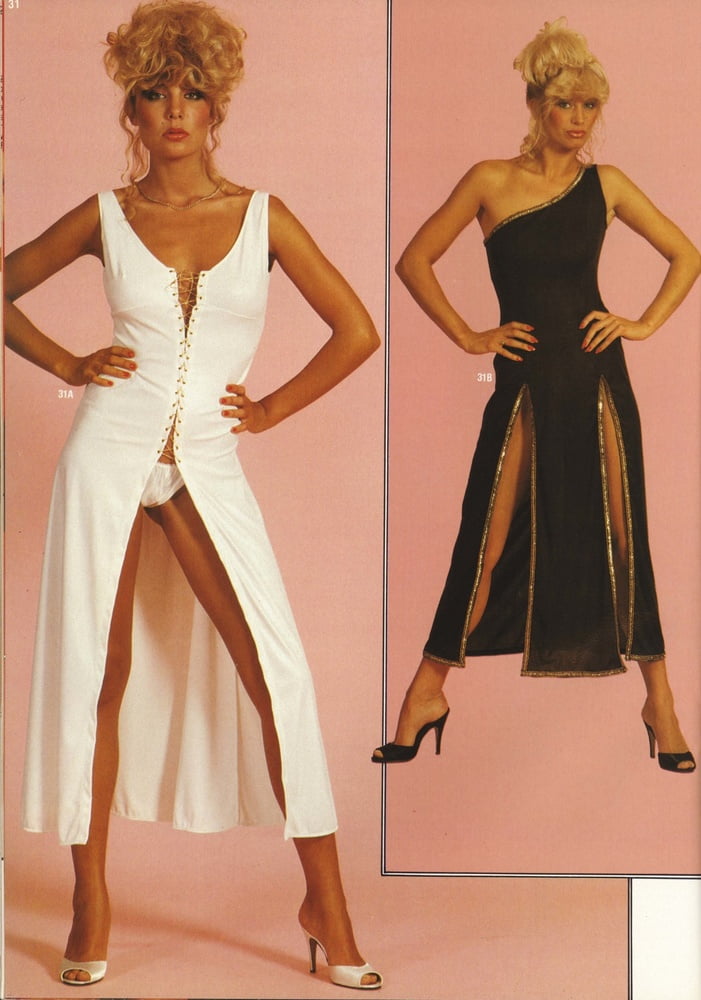 Catalogues de lingerie vintage, principalement des années 1980
 #90211165