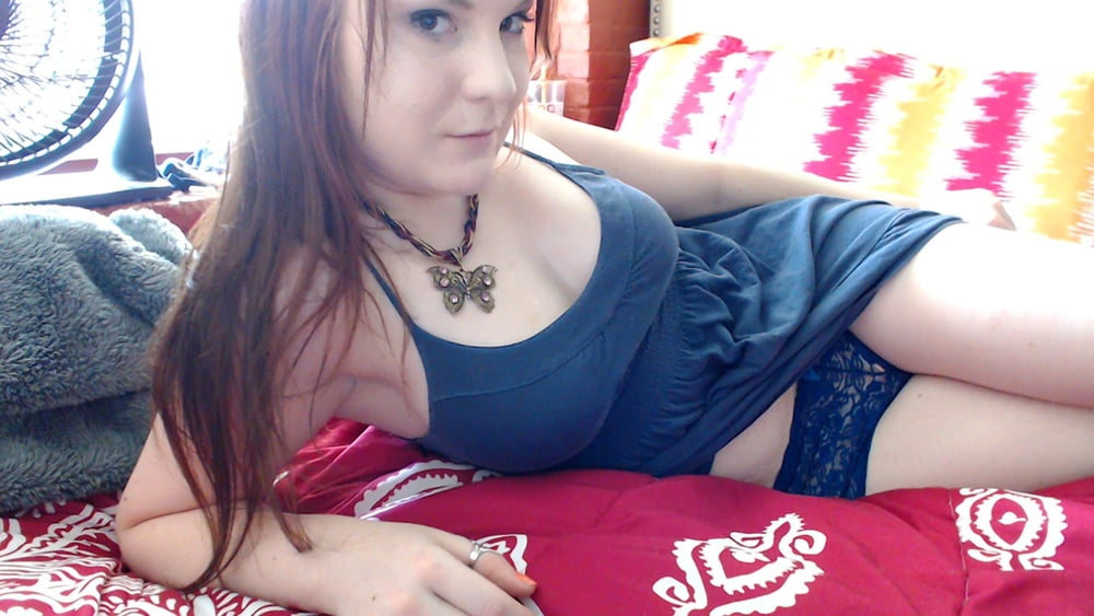 Stoner girl #104589349