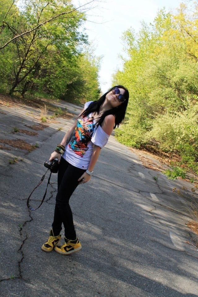 Stoner girl #104589380