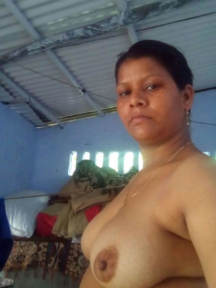 Cheating chubby aunty from kolkata leaked photos
 #98554472